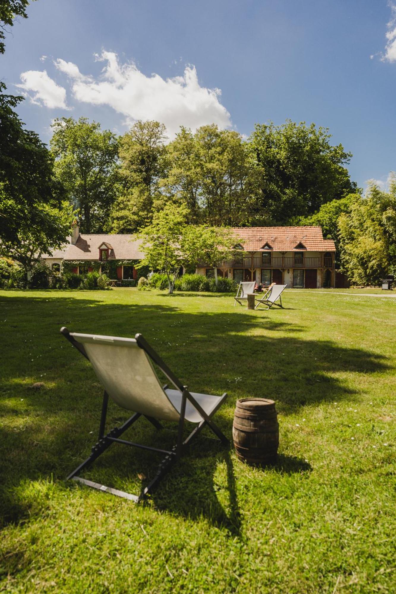 Bed and Breakfast Domaine De Montizeau Lailly-en-Val Esterno foto